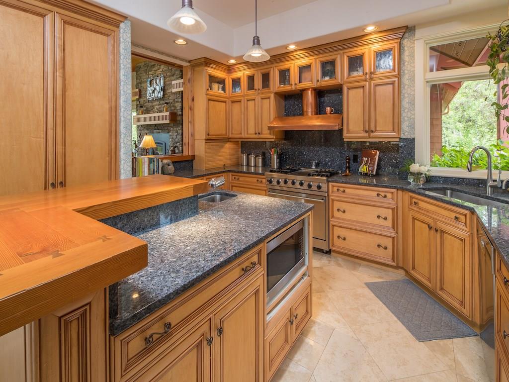 330 Huckleberry Lane