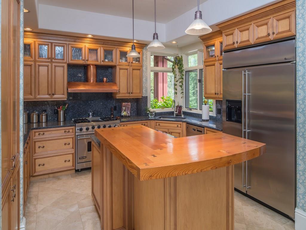 330 Huckleberry Lane