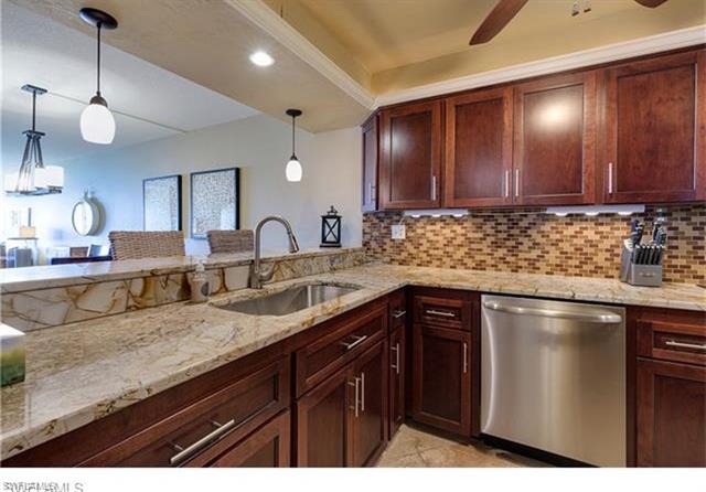 25900 Hickory Blvd 805