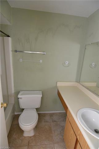 2855 Winkler Ave 117