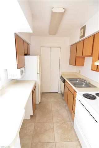 2855 Winkler Ave 117
