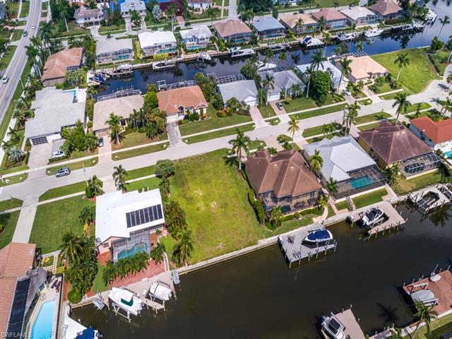 1813 Menorca Ct
