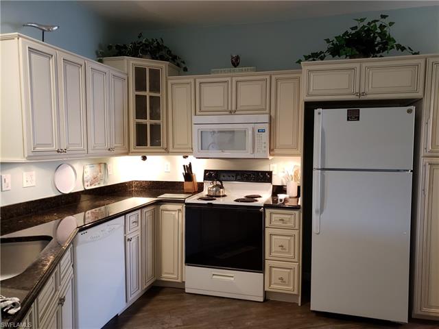 1090 Woodshire Ln F105