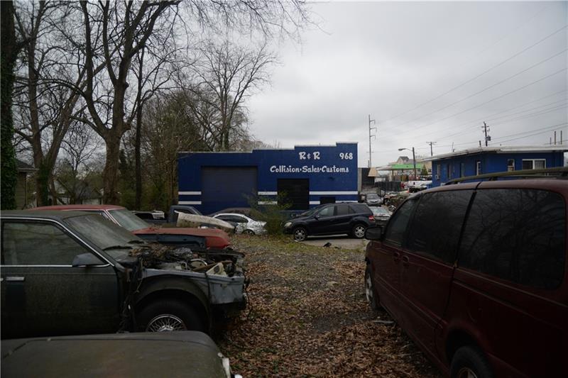 966 Donald Lee Hollowell Parkway NW