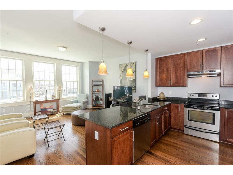 Glenwood Park townhomes & condos in Atlanta