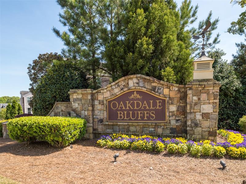 Oakdale Bluffs townhomes in Mableton, GA