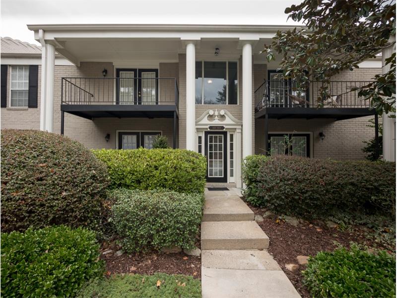 Essex House Townhomes & Condominiums in ViningsAtlanta, GA