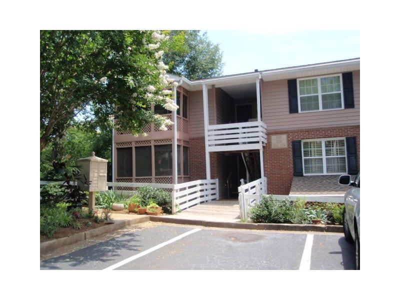 Landings Townhomes (Martins Landing) in Roswell, Ga