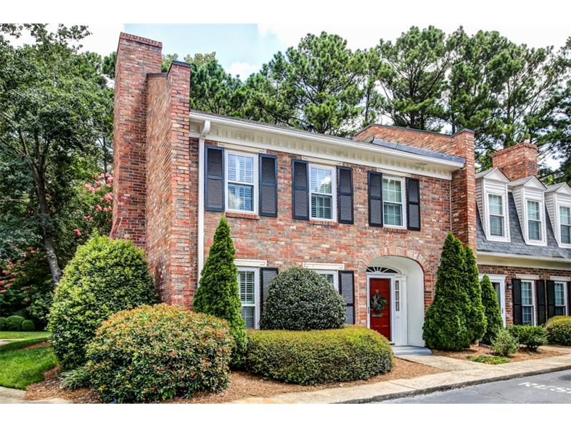 Westover Plantation Townhomes in Buckhead
