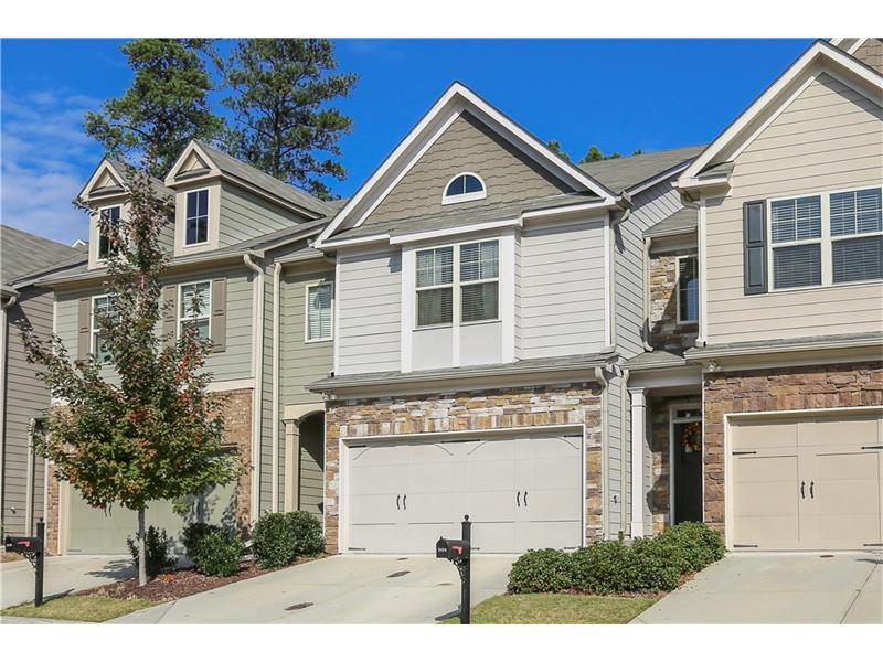 White Oak Townhomes in Smyrna