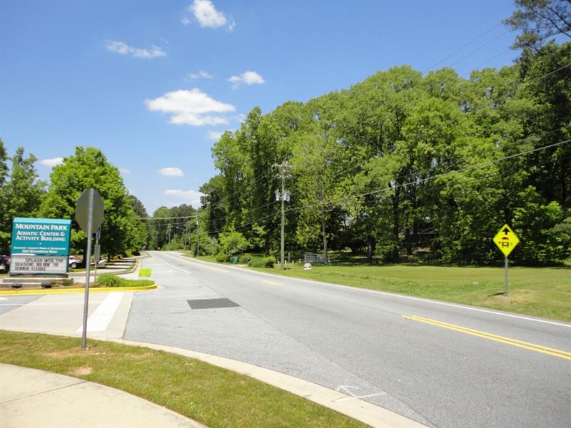 1122 Rockbridge Road