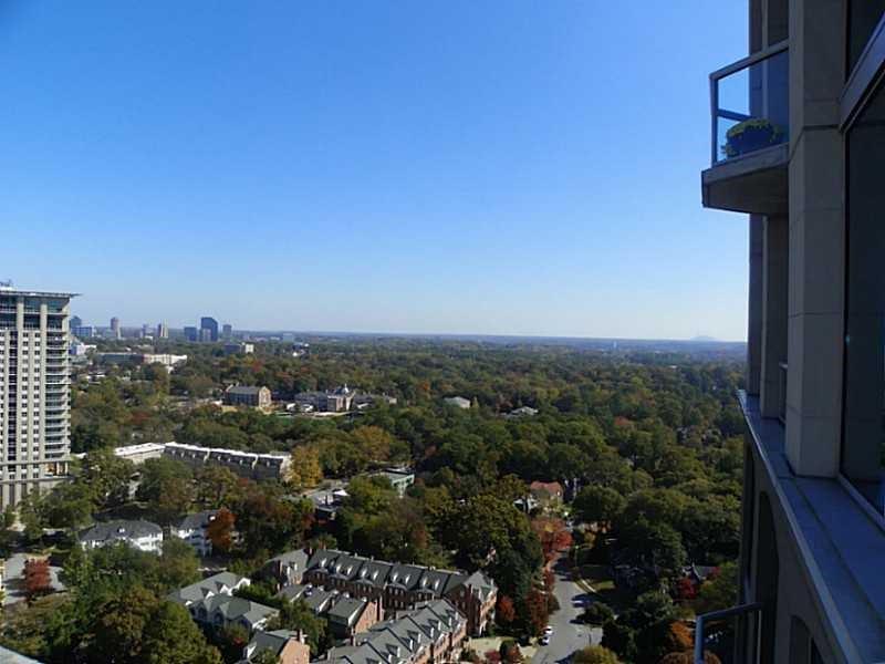2795 Peachtree Road NE