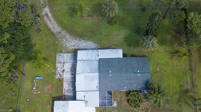 2305 Case Ln