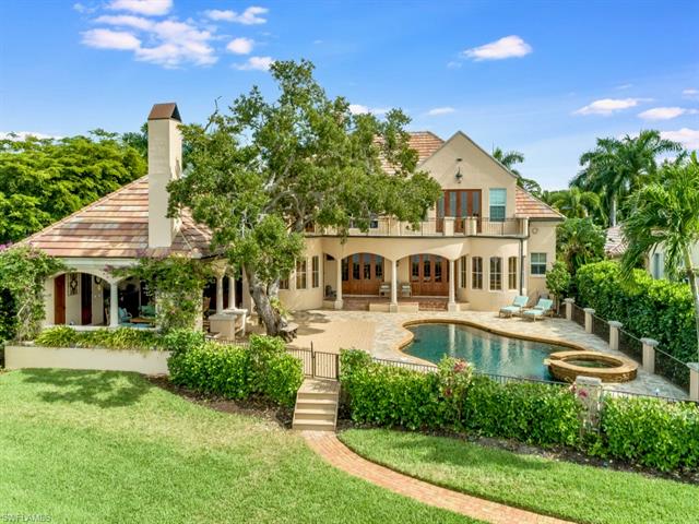 10070 Magnolia Pointe