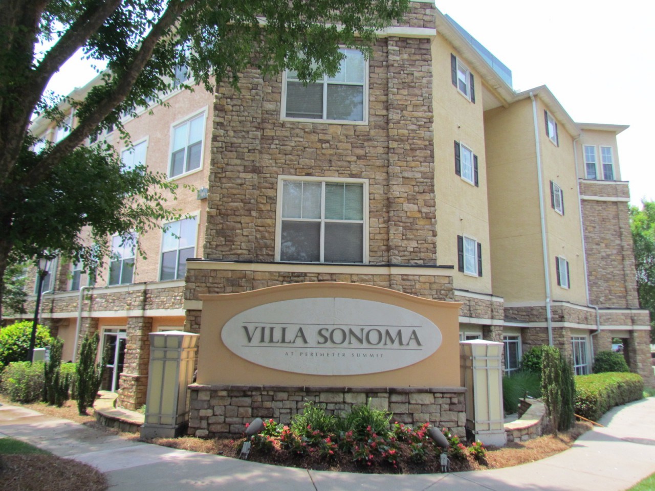 Villa Sonoma Live in Atlanta