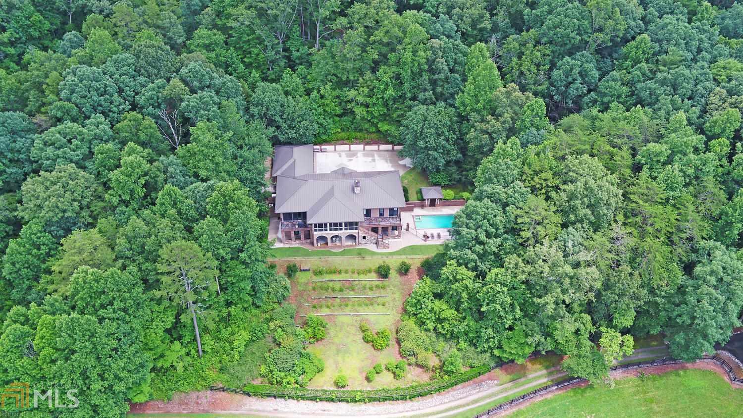 230 Owls Nest Ln
