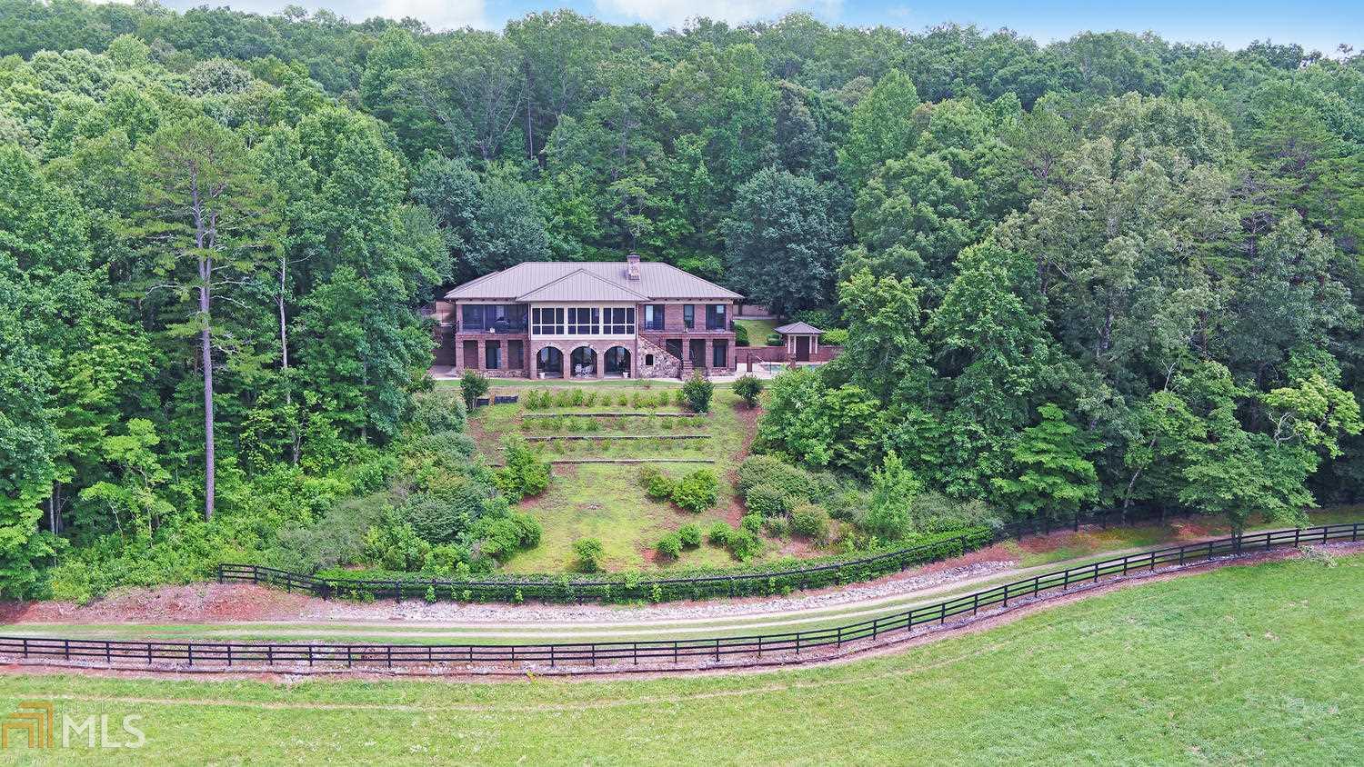 230 Owls Nest Ln