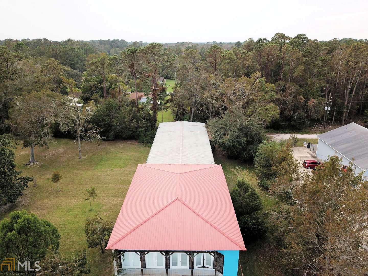 605 Osborne St