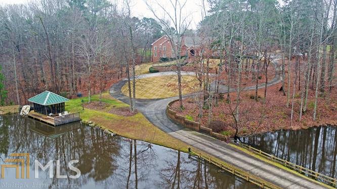 4131 Ridge Rd