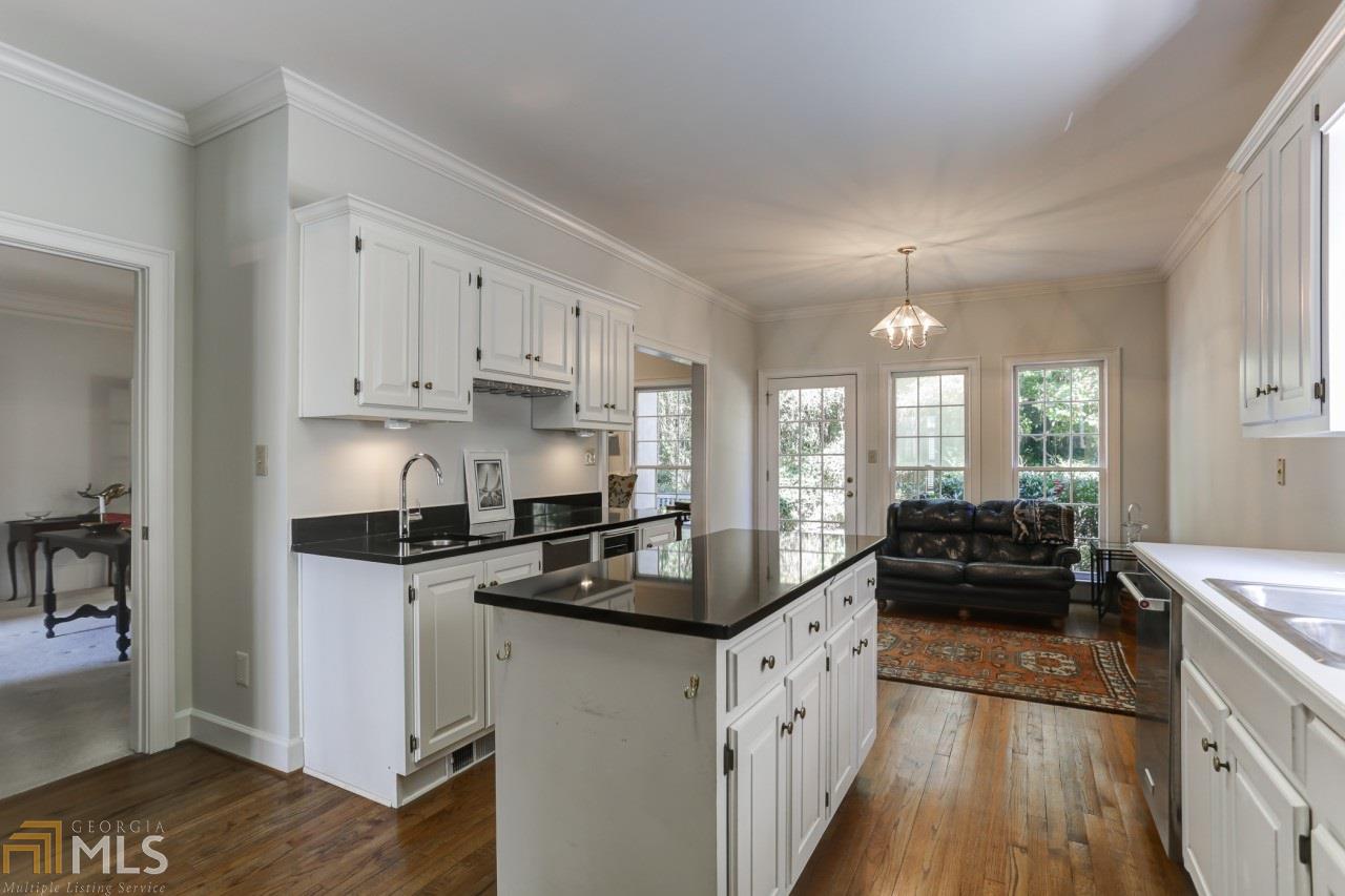 110 Grosvenor Pl