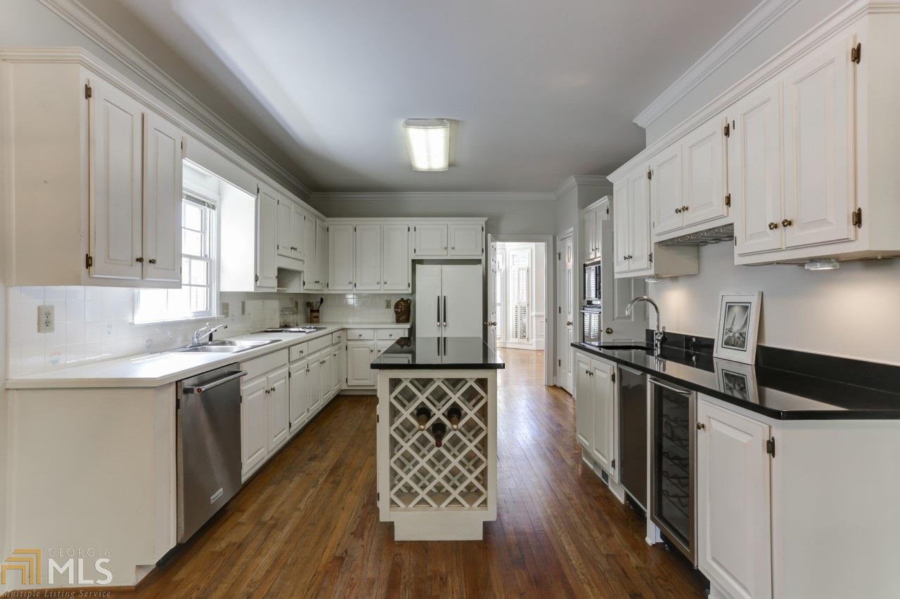 110 Grosvenor Pl