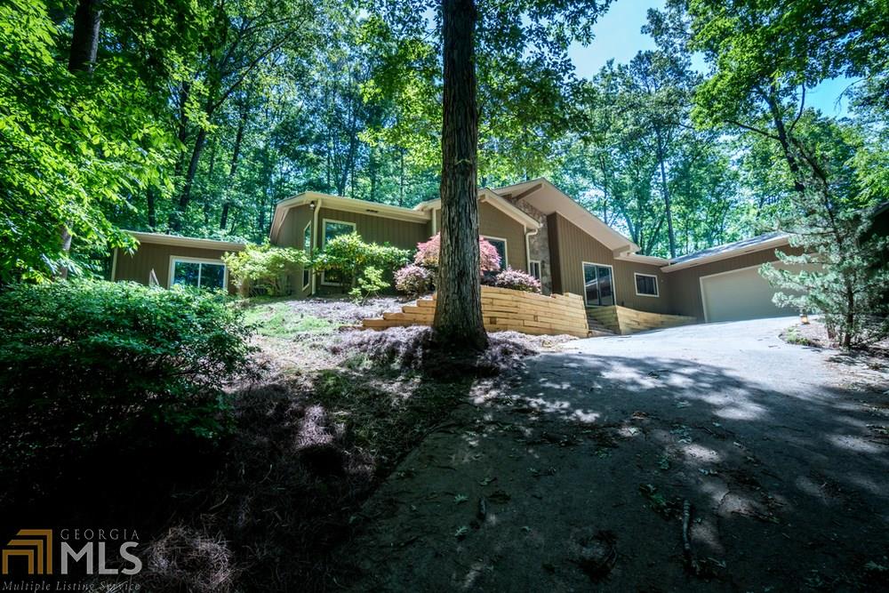 9380 Huntcliff Trce