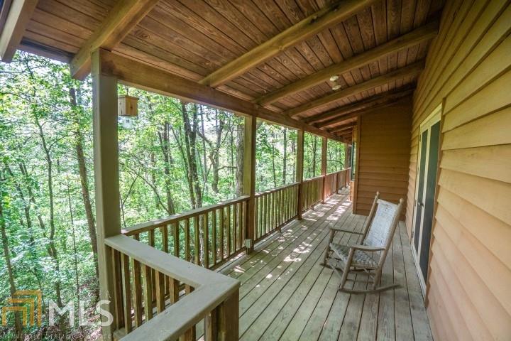 12 Pine Knoll