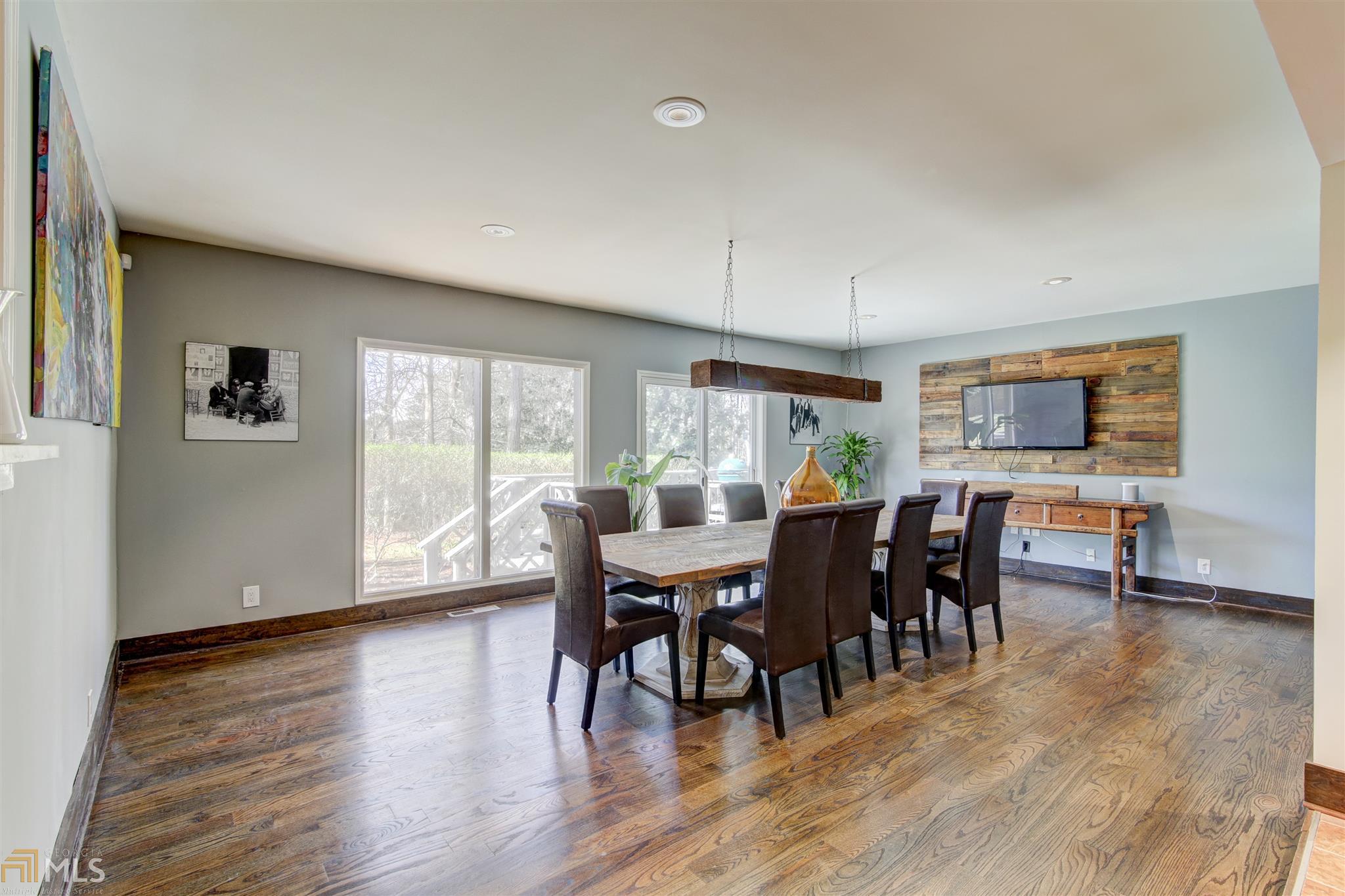 2857 Spalding Dr