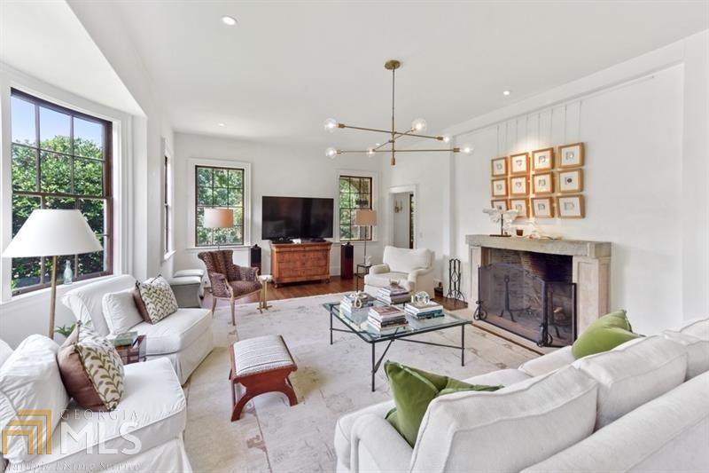 760 Registry Ln