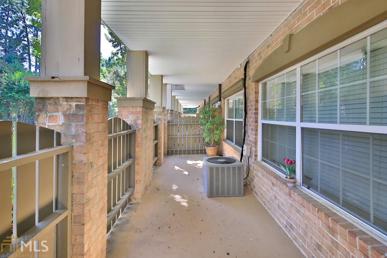 6980 Roswell Rd