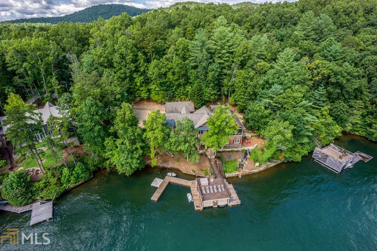 17 Lands End Ln