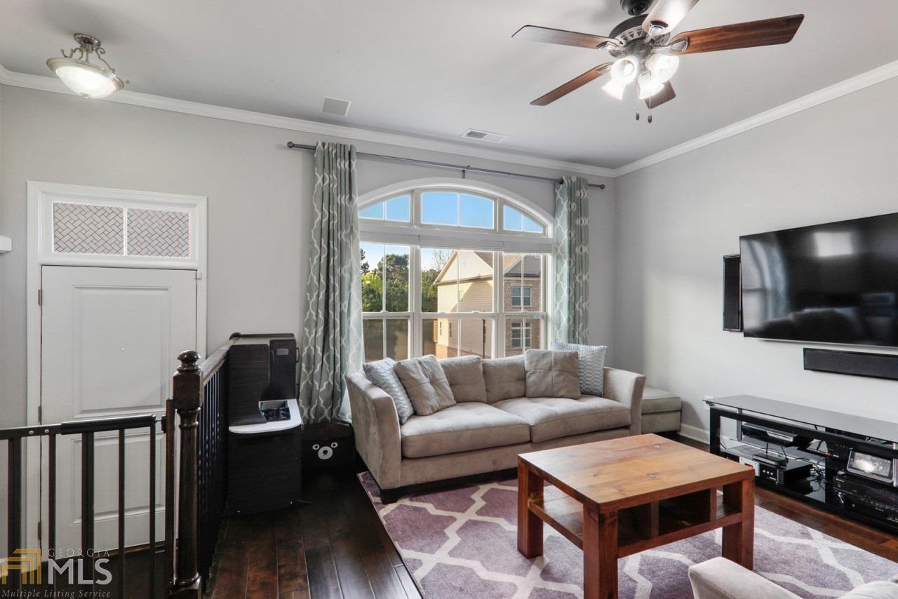 7460 Highland Blf