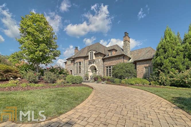 712 Waterfall Dr