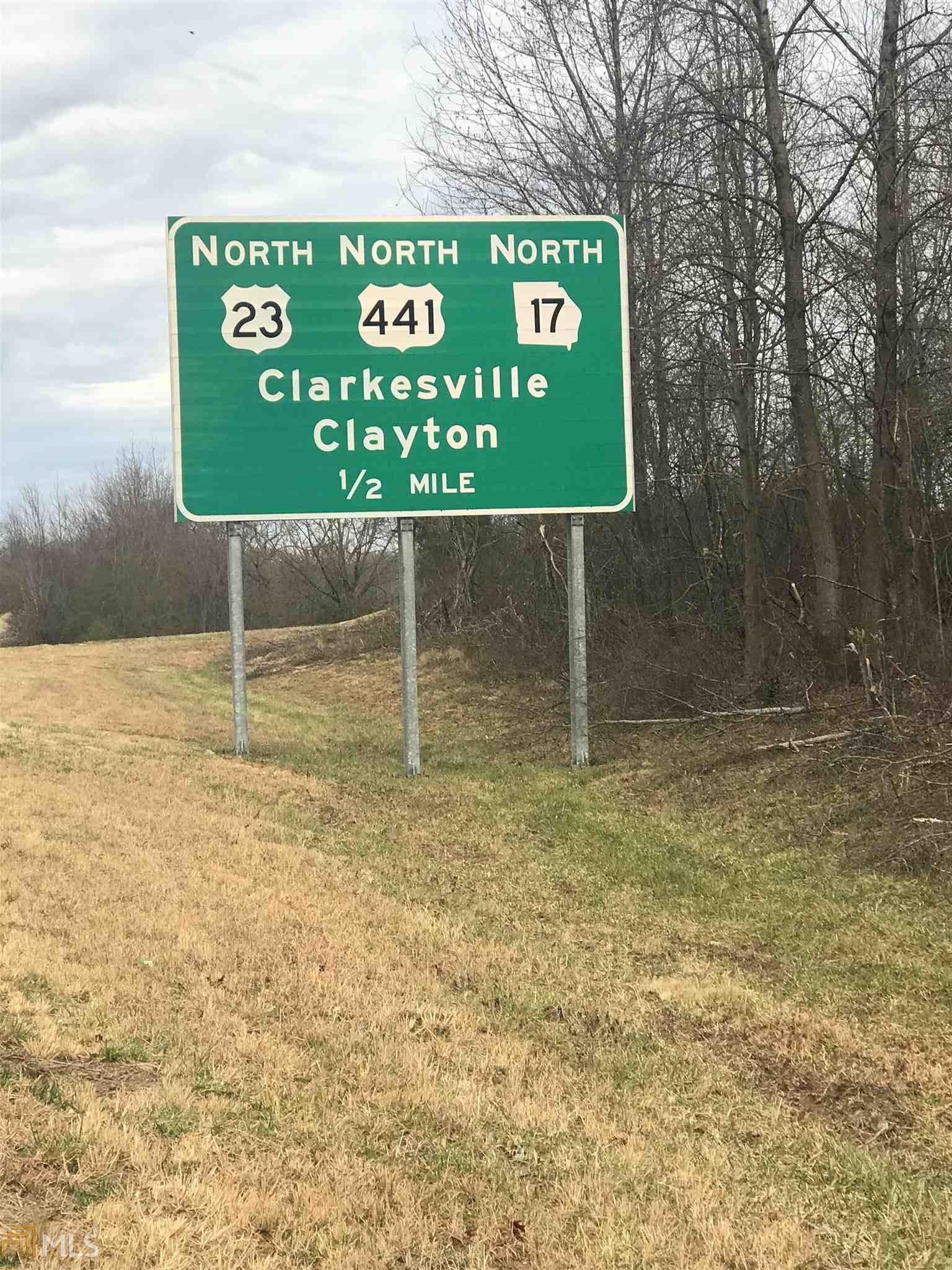 N Highway 365