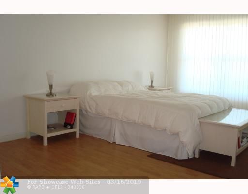 3900 Galt Ocean Dr