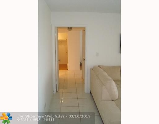3900 Galt Ocean Dr