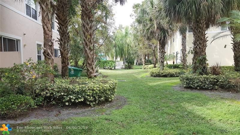 2853 SW 85th Ave