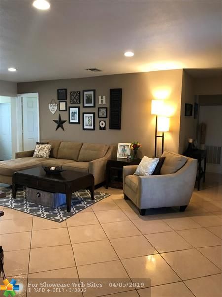 1812 W W River Dr