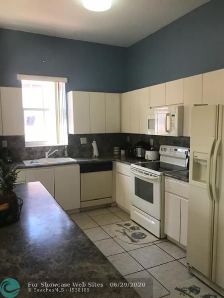 797 NW 136th Ave