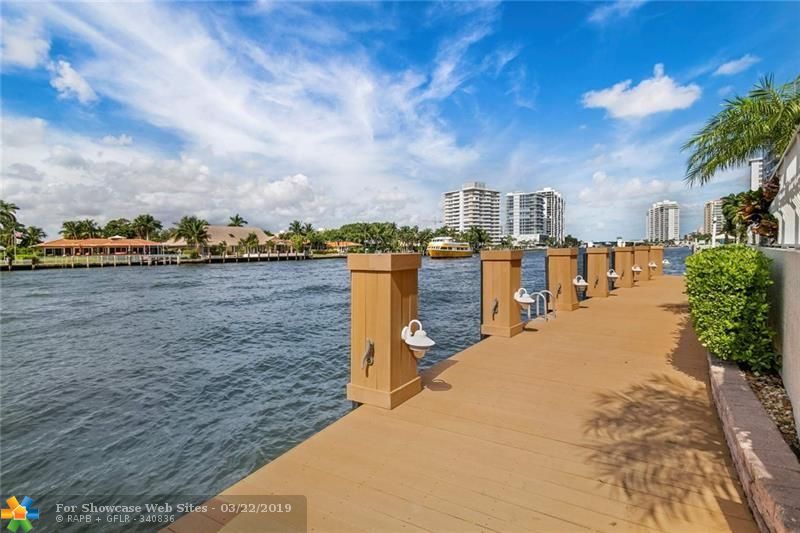 615 Bayshore Dr