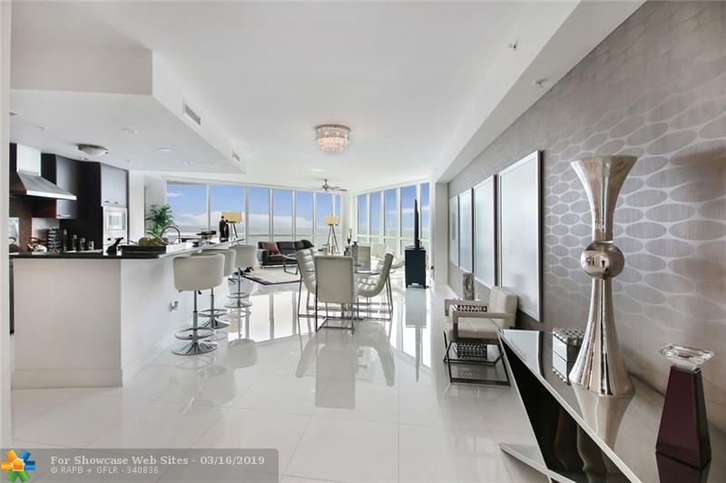 1 N Ocean Blvd