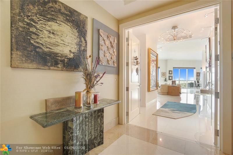 1 N Ocean Blvd