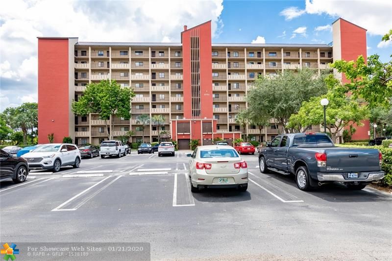 2206 S Cypress Bend Dr