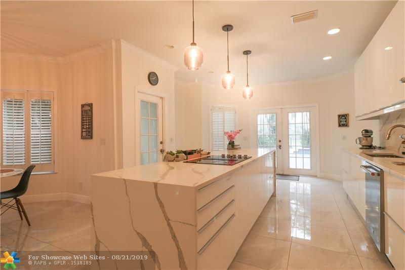 23299 Mirabella Cir