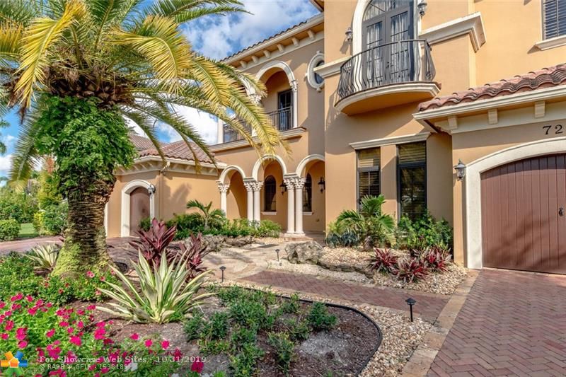 7240 Lemon Grass Dr