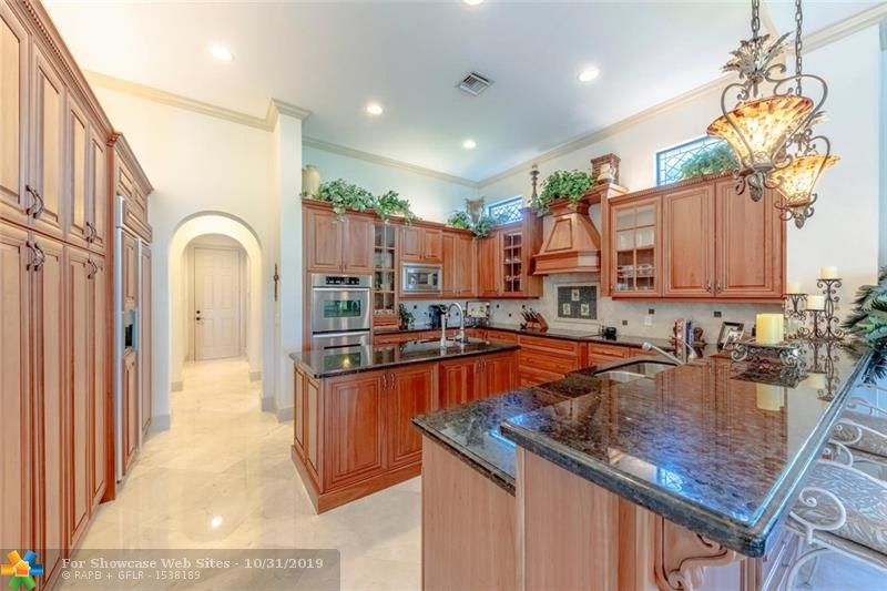 7240 Lemon Grass Dr