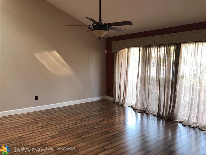 474 SE 11th Ter