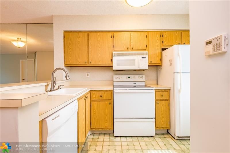 2104 S Cypress Bend Dr