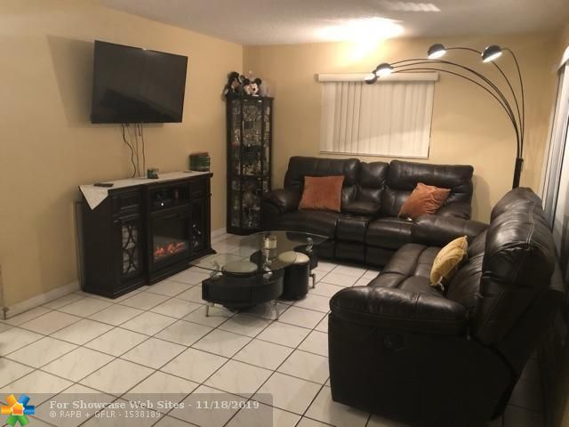 6536 SW 41st Ct