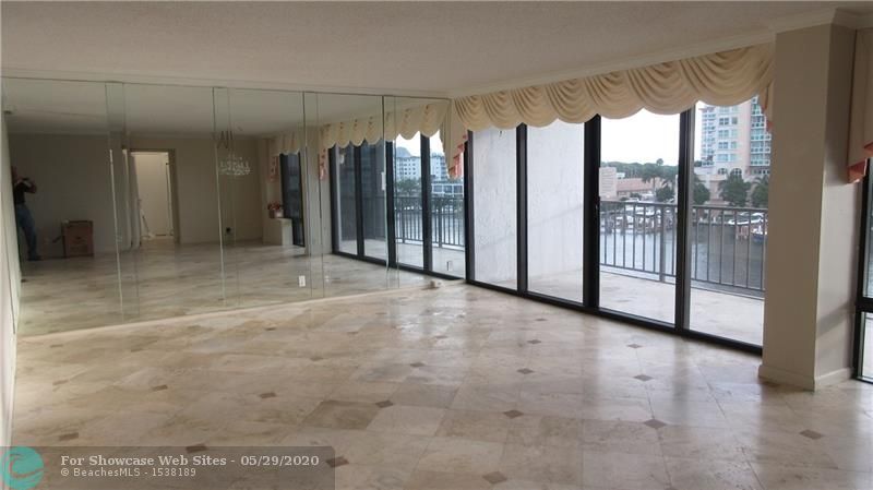 936 Intracoastal Dr